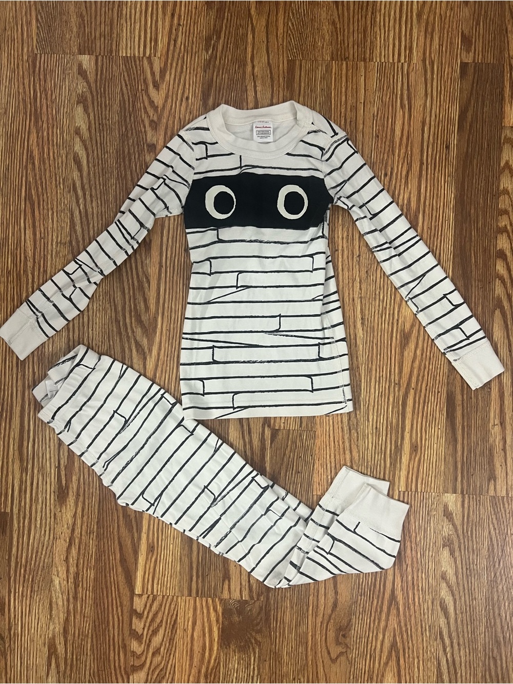 Hanna Andersson Cream & Black Striped Mummy Pajama Set Halloween 5t